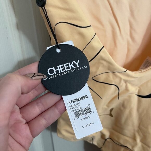 Amuse Society Womens NWT Beige Moxie One-Piece Swimsuit Printed Bathing Suit XS - Picture 4 of 8